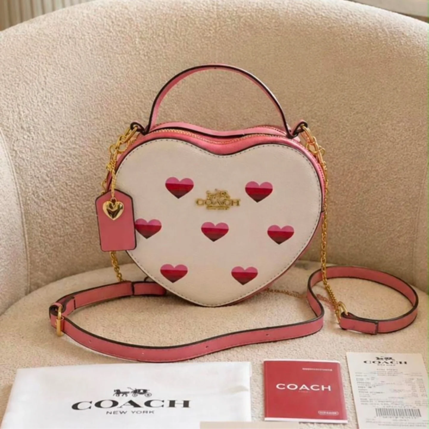 COACH HEART CROSSBODY SLING BAG – FIRST COPY - Image 2