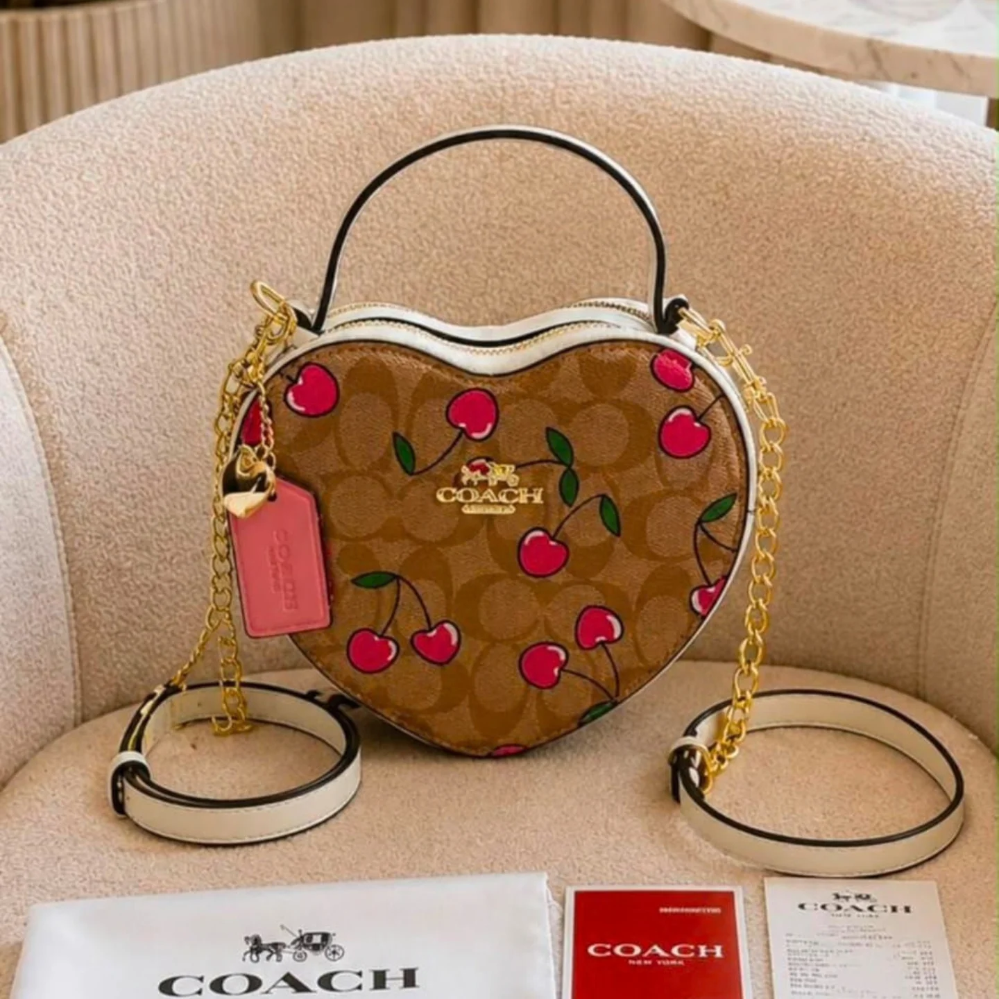 COACH HEART CROSSBODY SLING BAG – FIRST COPY - Image 4