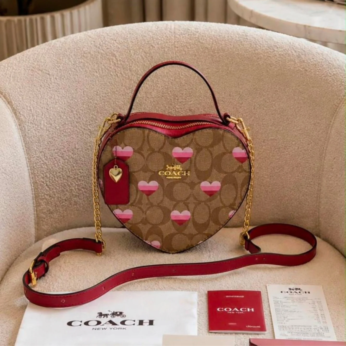 COACH HEART CROSSBODY SLING BAG – FIRST COPY - Image 5